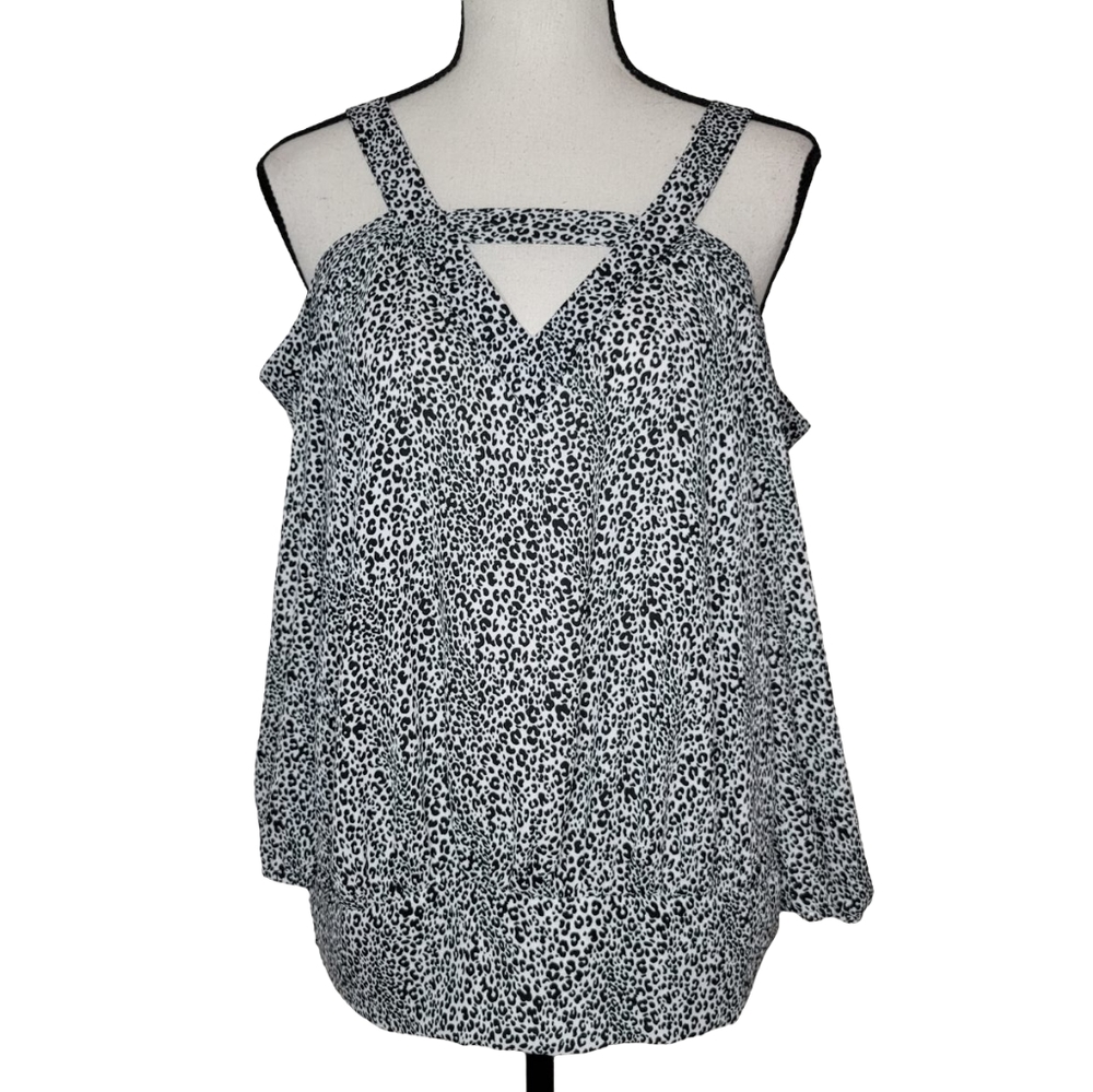 BOLD ELEMENTS kittie print keyhole cold shoulder blouse